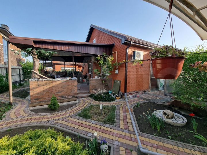 Дом 90 м² на участке 4 сот.