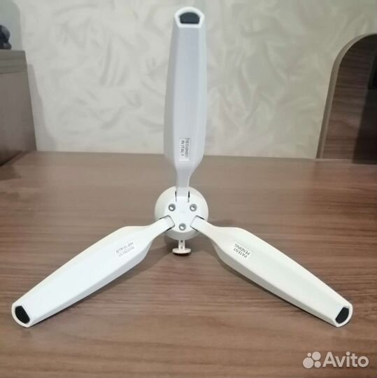 Штатив для фотоаппарата, трипод