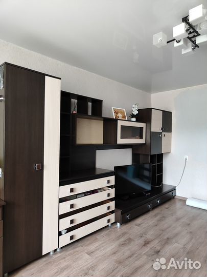 Стенка в гостиную