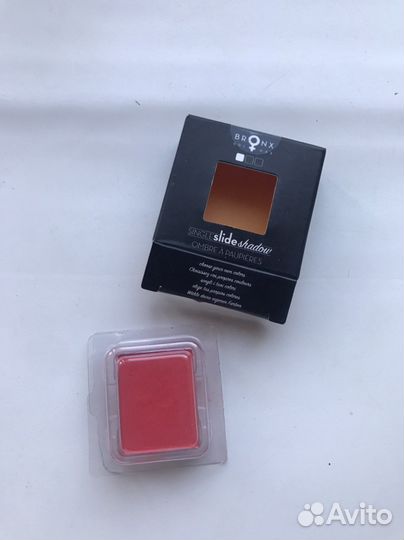 Яркие пигментированные тени лэтуаль