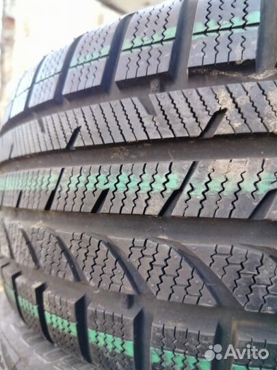 Bridgestone Blizzak LM-35 225/50 R17 98H