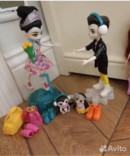 Энчантималс Кенгуру Джунгли лодка Дракон Еноты Кра