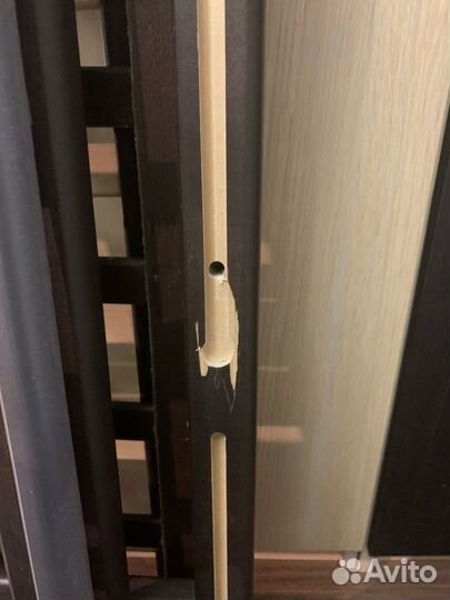 Детская кроватка на колесиках