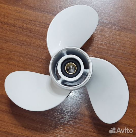 Винт гребной Yamaha 9.9-15, F9.9-F20 3x9-1/4x9 3/4