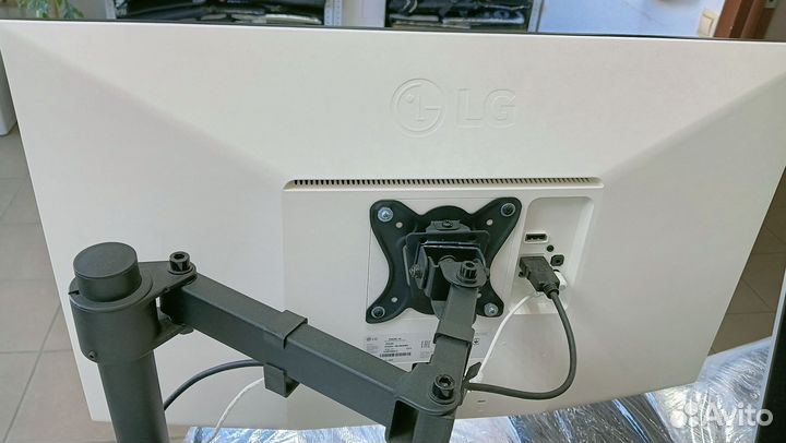 Монитор LG 27 4k