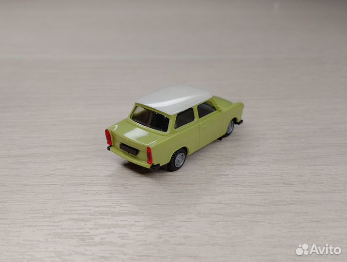 A27.2) Trabant 601 (1963-1990) зеленый