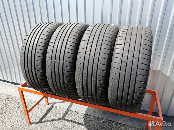 Bridgestone Dueler H/L Alenza 235/55 R18 100V