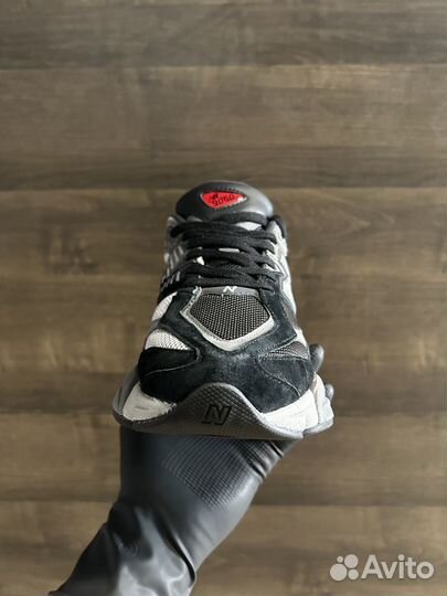 New Balance 9060 dark grey