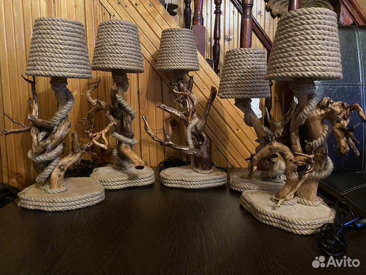 Лампа настольная