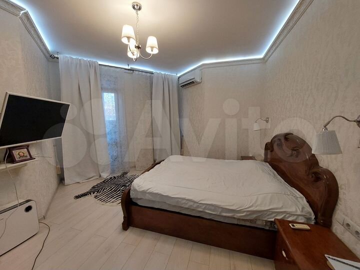 3-к. квартира, 135 м², 10/17 эт.