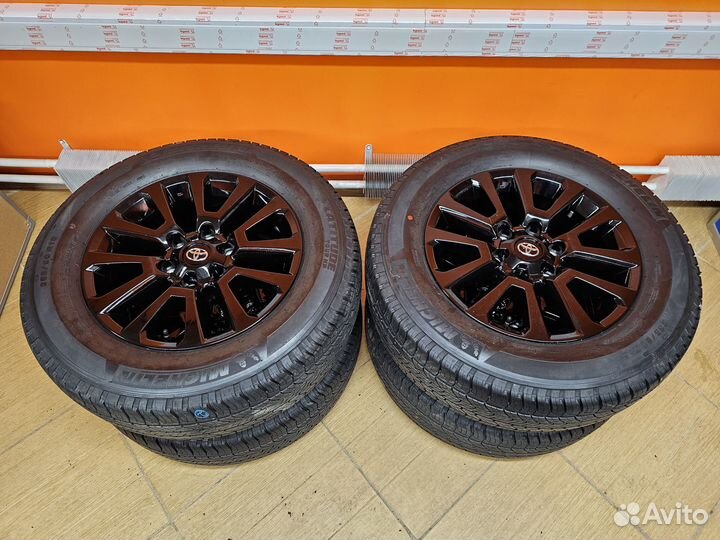 Оригинальный комплект на Land Cruiser Prado R18