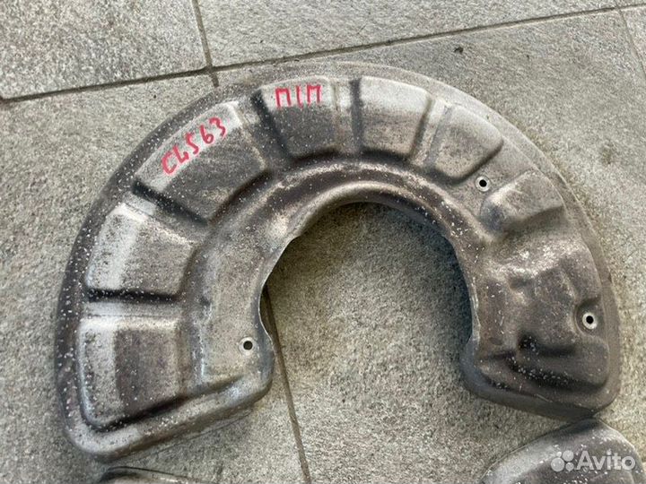 Пыльник тормозного диска Mercedes-Benz Cls Amg