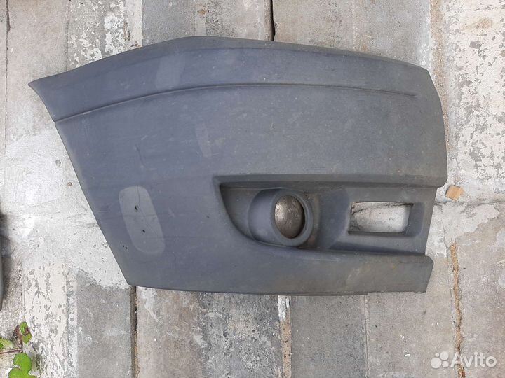 Часть переднего бампера