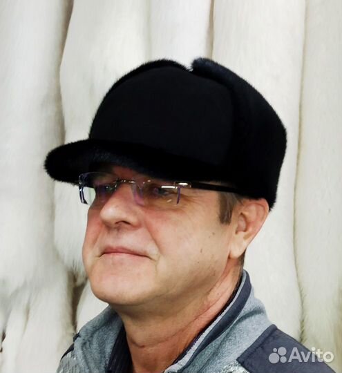 Мужская шапка из натуральной нерпы и замши 