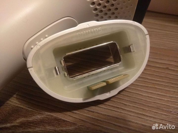 Фотоэпилятор Philips Lumea