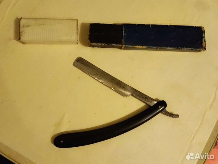 Опасная бритва с клеймом 