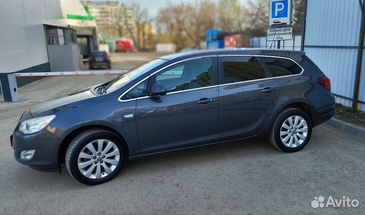 Opel Astra 1.6 МТ, 2012, 117 000 км