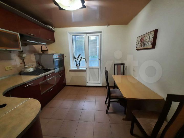 2-к. квартира, 54 м², 2/5 эт.