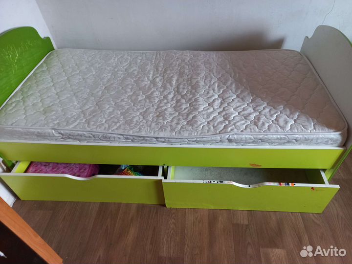 Продам детскую кровать