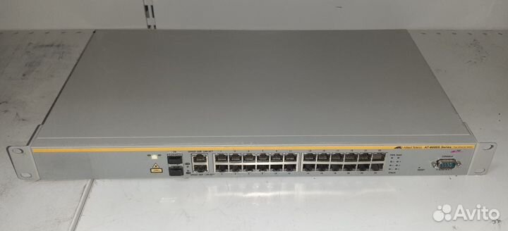 Коммутатор AT-8000S/24POE, SF200-48, FS728TLP