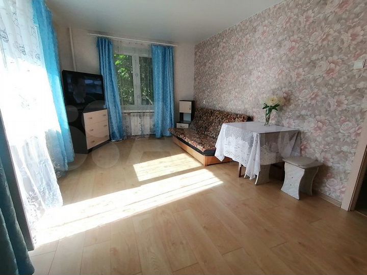 2-к. квартира, 40 м², 3/5 эт.