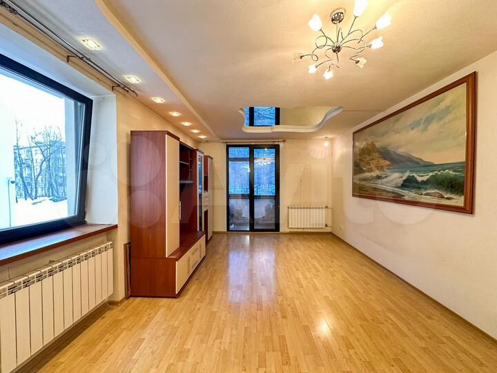 2-к. квартира, 50,2 м², 1/5 эт.