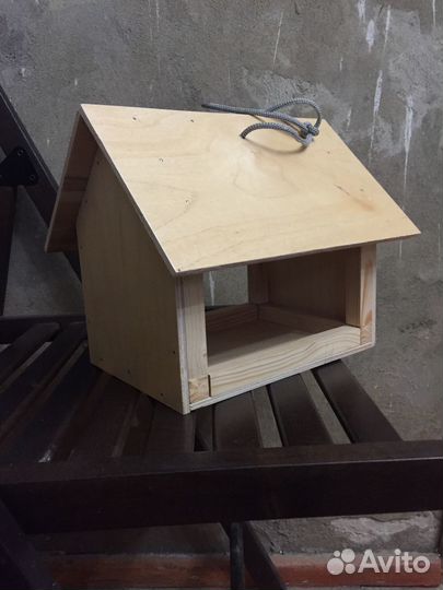 Кормушка для птиц