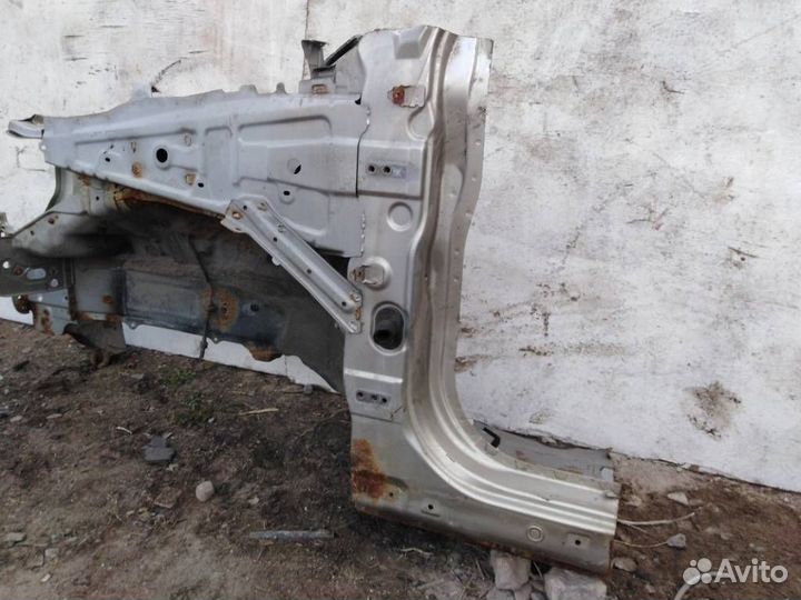 Лонжерон передний левый