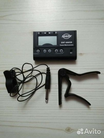 Тюнер гитарный