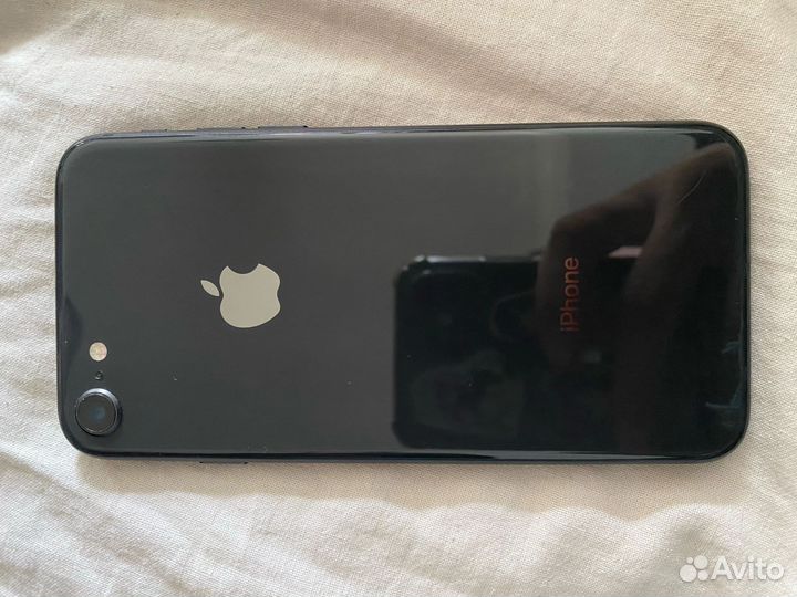 iPhone 8, 64 ГБ
