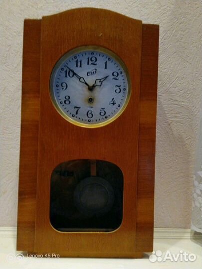 Часы настенные,янтарь