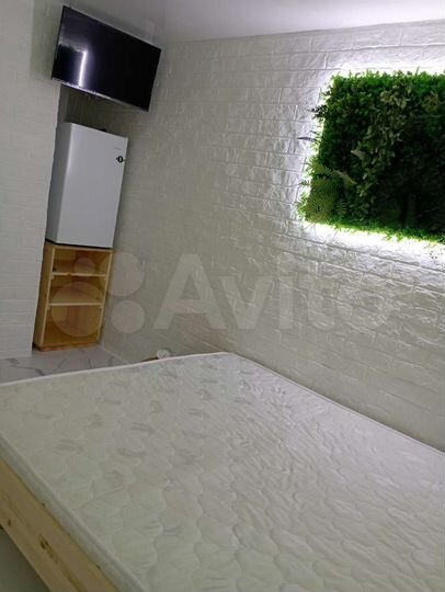 Комната 10 м² в 6-к., 1/2 эт.