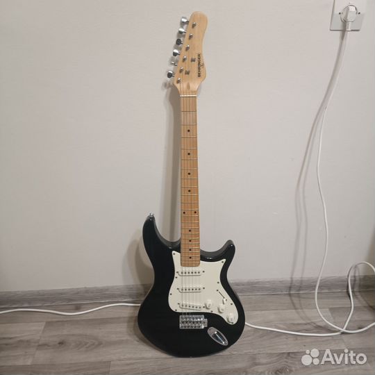 Электрогитара Behringer