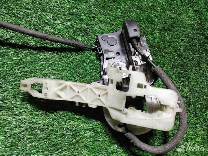 Замок двери Kia Sportage 3