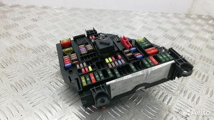 Блок предохранителей BMW 5-Series