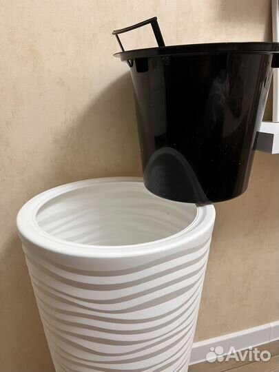 Кашпо для цветов напольное