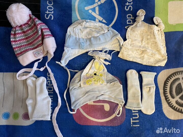 Шапочки, чепчики, носочки