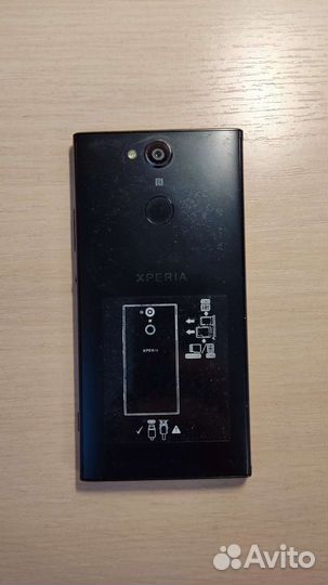 Телефон Sony xperia XA2