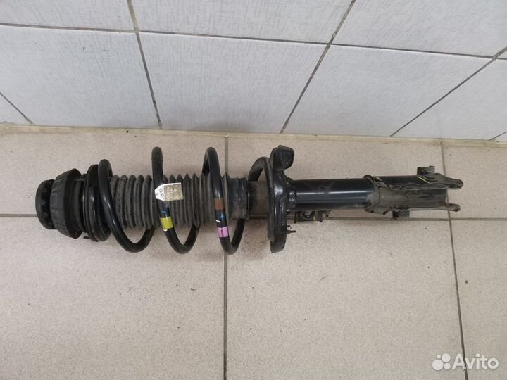 Амортизатор передний правый в сборе Solaris 2