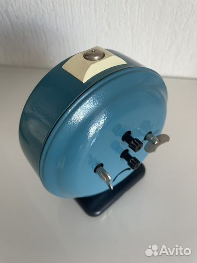 Будильник Янтарь. СССР. Новый. Экспорт