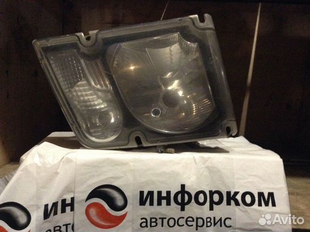 Фара передняя левая Volvo 20818765