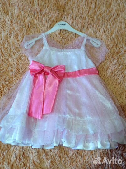 Платье праздничное на 2-3г (98р)