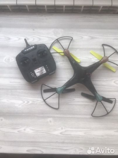 Квдрокоптер starex