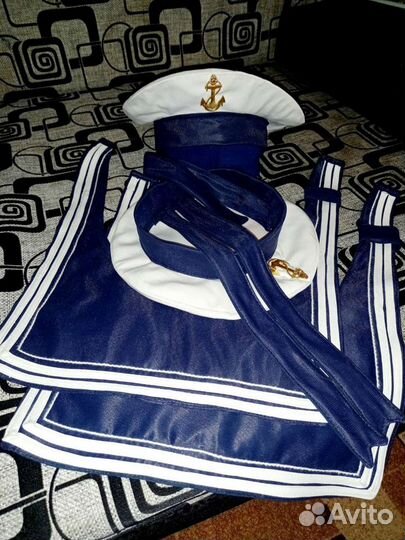 Бескозырка и гюйс