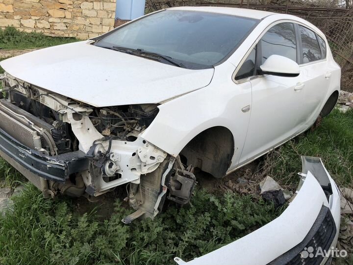 Запчасти на opel astra g