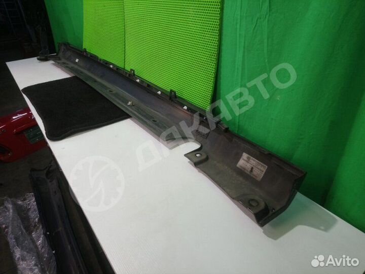 Накладка порога левая Mercedes-Benz S W220