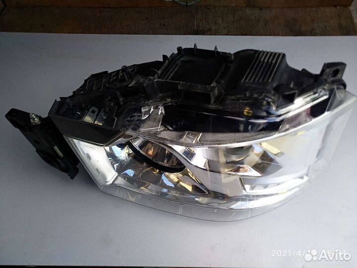 Фара правая Renault T