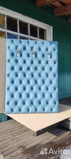 Вешалка настенная в прихожую