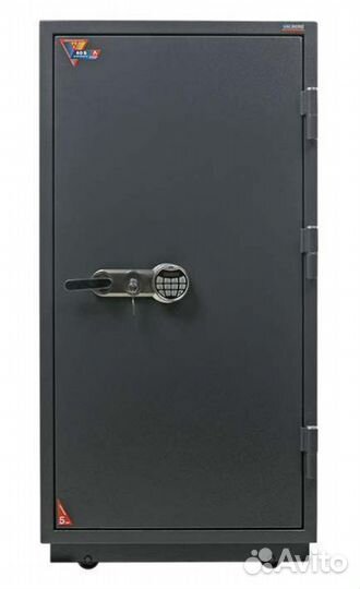 Огнестойкий сейф Valberg FRS-140T-EL