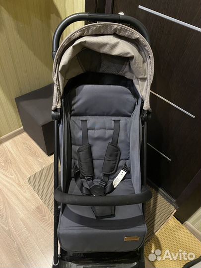 Коляска прогулочная